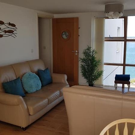 Ynys Lawd, Holyhead Marina Apartment ภายนอก รูปภาพ